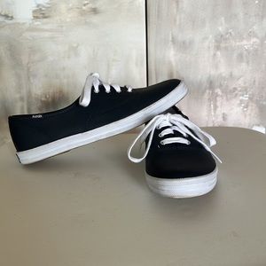 Keds Leather Navy Blue Sneaker Size 8. women